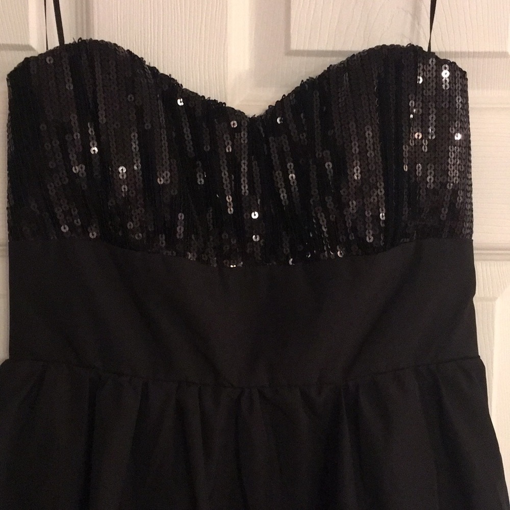 NWOT-black strapless sequin dress